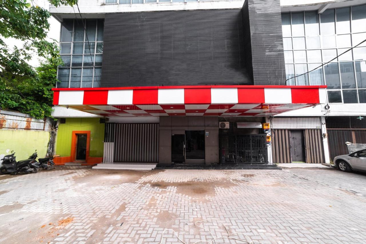 Glamour Hotel And Spa Medan Exterior photo